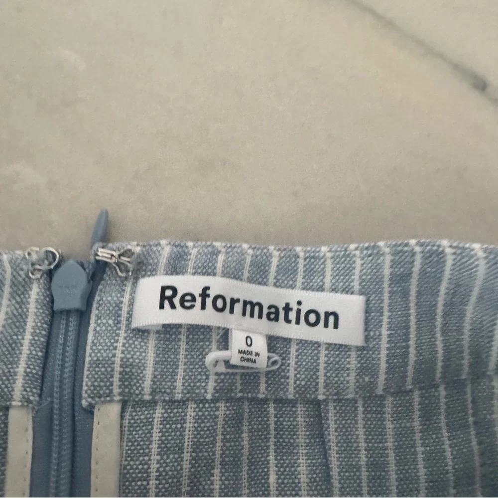 Reformation Mini Linen Skirt Size 0 B2105